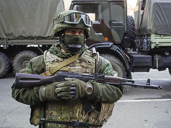 Глава ДНР Захарченко пообещал ударить ВСУ «в лоб», если вояк не оттащат от линии разграничения «за хвост».