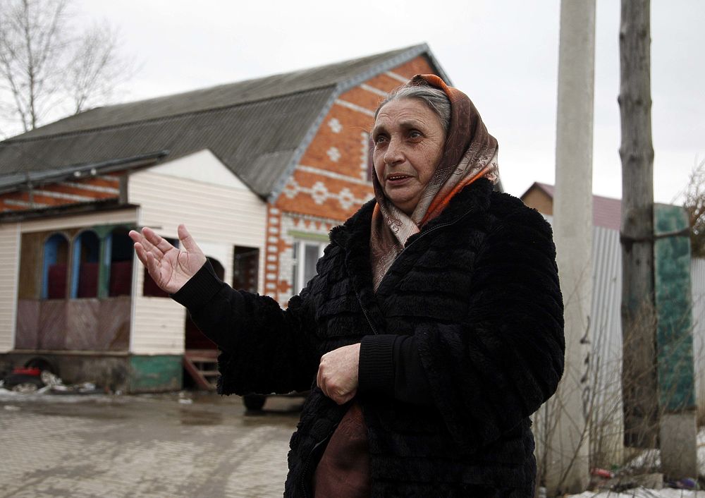 Жители "поселка-табора" Плеханово Тульской области ждут продолжения конфликта