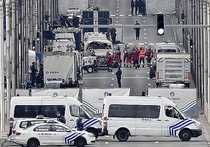 Правоохранительные органы европейских стран продолжают искать следы, ведущие к организаторам террористических актов в Брюсселе (число жертв их после того, как скончались несколько раненых, выросло до 35 человек)