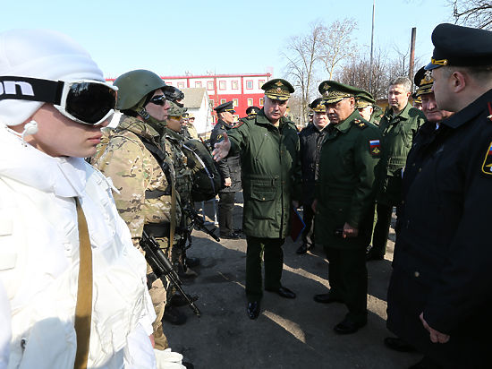 Министр прибыл туда с официальным визитом