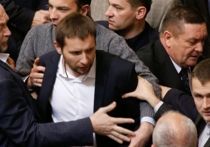 В Киеве на народного депутата Украины Владимира Парасюка совершено покушение