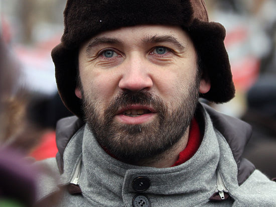 Гудков объяснил, почему Пономарева не смогут лишить мандата