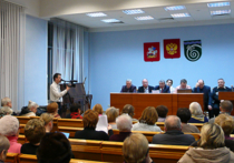 Председатели советов домов снова пришли к руководителю администрации Протвино Георгию Мущаку, чтобы узнать, как обстоят дела с решением вопросов