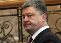 В Верховной Раде вчера не только пытались сформировать новое правительство, но параллельно собирали подписи за импичмент президенту Порошенко