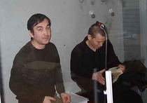 В Киеве в понедельник начали оглашать приговоры гражданам России Евгению Ерофееву и Александру Александрову