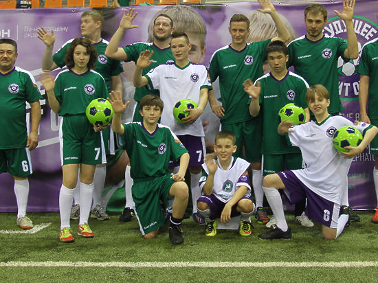 Ребята из детских домов  Урала получили возможность забить гол в ворота «Арсенала»