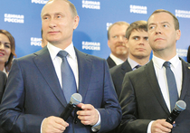 Владимир Путин и председатель «Единой России», премьер-министр РФ Дмитрий Медведев в среду, 20 апреля, посетили штаб-квартиру партии, где познакомились с особенностями предварительного голосования и пообщались с его участниками