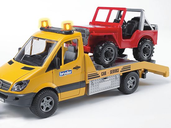 Все мы знаем, что внедорожник – это транспортное средство с высокой проходимостью, огромным запасом прочности, в конструкцию которой входит жесткая рама