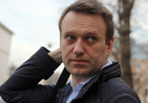 Оппозиционер Алексей Навальный потребовал от журналиста Дмитрия Киселева и канала "Россия-1" опровергнуть утверждение, что является завербованным агентом ЦРУ по кличке Freedom