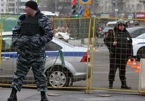  Проверку 17 московских квартир на предмет наличия криминального оружия провели во вторник сотрудники УФСБ РФ по Москве совместно с коллегами из МВД