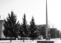 К решительным действиям готовы приступить жители военного городка Серпухов-15 (Курилово): объявить голодовку и перекрыть трассу А-108