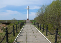На самой границе   Московской и Калужской областей, рядом с Кременками, расположен мемориальный комплекс «Малеево», посвященный Великой отечественной войне