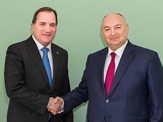 Во время встречи с премьер-министром Швеции президент ЕЕК Вячеслав Моше Кантор призвал сделать приоритетом борьбу с антисемитизмом