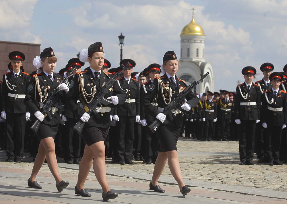 На Поклонной горе прошел второй Московский парад кадетов