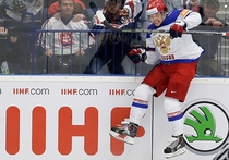 Сегодня, в этот праздничный день, когда вся Россия отмечает великую Победу, чемпионат мира по хоккею продолжился очередными матчами