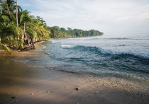 Постепенное повышение уровня воды в Тихом океане привело к тому, что за 70 лет пять небольших островов, входящих в состав Соломоновых островов, исчезли с лица Земли