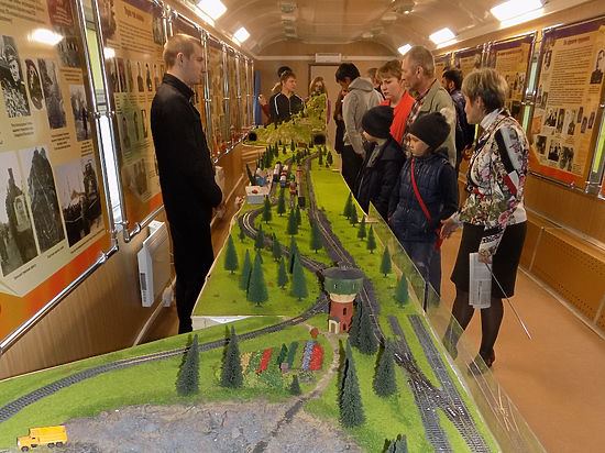 4 мая горожане могли посетить уникальную выставку в поезде-музее