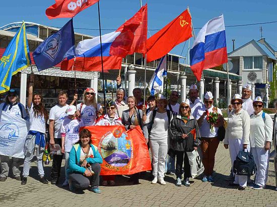 В Севастополе состоялся  патриотический заплыв «Знамена Победы»