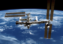 Стотысячный виток вокруг Земли совершила сегодня утром Международная космическая станция