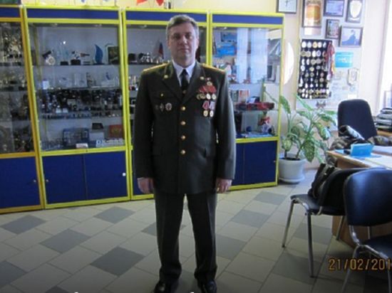 Майор запаса из Оренбурга вернул медаль «За боевые заслуги» семье ветерана в Ангарске