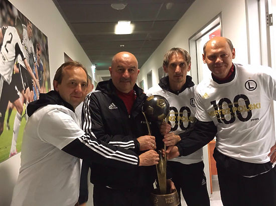 Знаменитый тренер рассказал «МК» о чемпионстве своей варшавской команды в Польше
