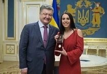 Президенту Украины Петру Порошенко предложили отказаться от "Евровидения-2017"