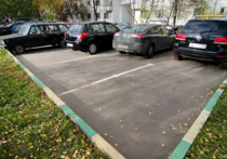 С предложением организации платных парковок обратилась администрация города к депутатам