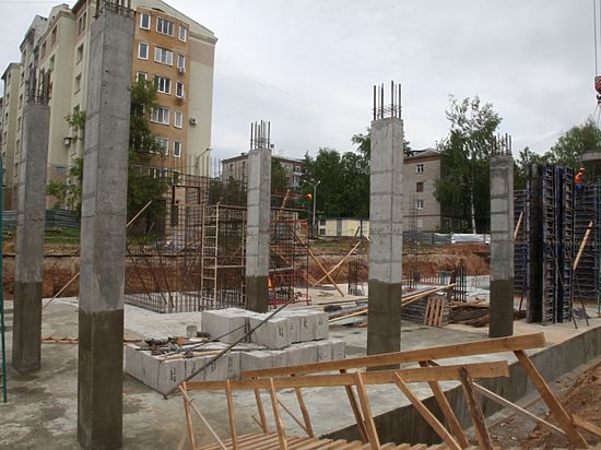 Как идет строительство нового жилья на месте обрушившегося, рассказали в администрации 