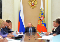 Первое после двухлетнего перерыва заседание Экономического совета при президенте прошло в закрытом режиме - слишком разные по темпераменту люди собрались по обе стороны стола, во главе которого сидел Владимир Путин
