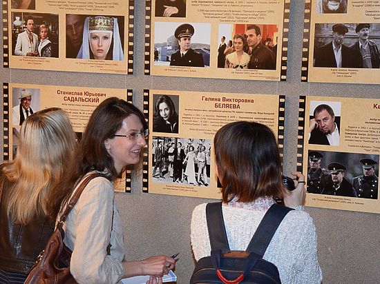 В столице Черноземья проходит выставка «Воронеж в большом кино»