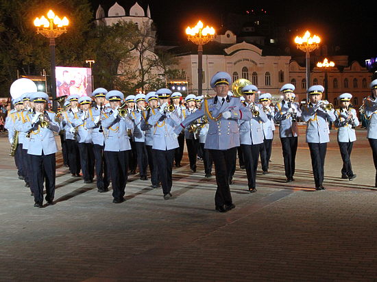 Военные оркестры из пяти стран показали горожанам свое мастерство