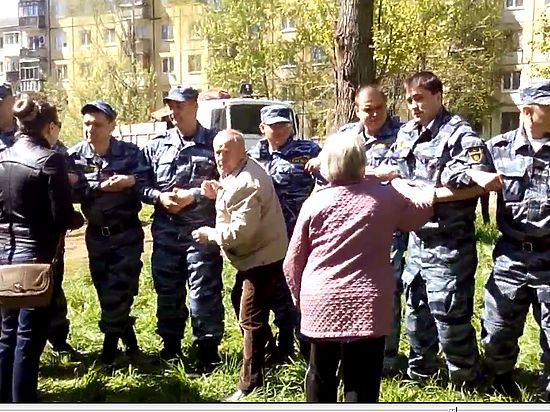 Ижевчане выходят на митинги и готовы сражаться с застройщиком в прямом смысле этого слова