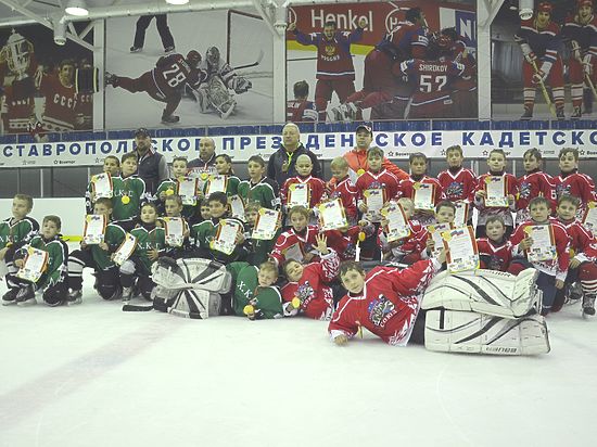 Летний сезон юные хоккеисты клуба «Союз» открыли серией против сверстников из Чечни 
