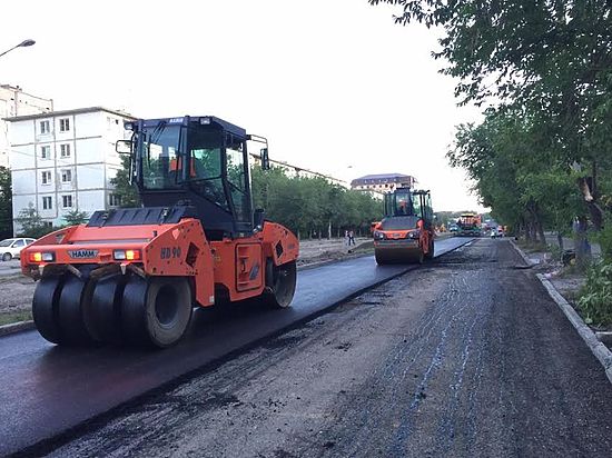 В Астрахани продолжается плановый ремонт дорог