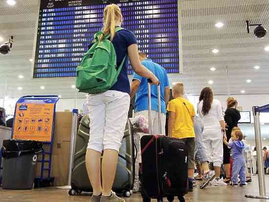 Тефтелев предложил отлавливать неплательщиков на ж/д вокзале и в аэропорту 
