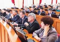 В Народный Хурал Бурятии внесен законопроект о сокращении численности депутатов с нынешних 66 до 44 парламентариев