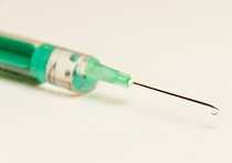 Недавно на Европейском Конгрессе по заболеваниям печения EASL объявили сенсационную новость: вот-вот появится прививка от гепатита  С и ВИЧ в одном флаконе