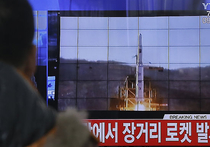 Информацию о запуске Северной Кореей ракеты среднего радиуса действия, предположительно, класса "Мусудан", озвучили в Объединенном комитете начальников штабов вооруженных сил Южной Кореи, а позже ее подтвердил министр обороны Японии Гэн Накатани