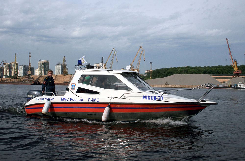 Водная милиция следит за порядком на московских водоемах