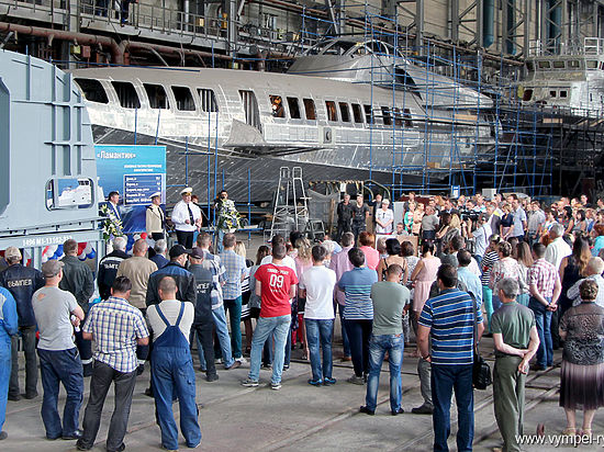 В Рыбинске на судостроительном заводе состоялась закладка нового пограничного катера
