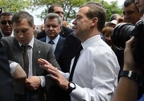 Премьер-министр Дмитрий Медведев, выступая на съезде "ЕР", рассказал о том, что планируется восстановление полной индексации пенсий, но