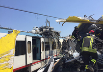 Железнодорожная катастрофа произошла на юге Италии, где столкнулись два пассажирских состава