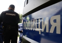 В Усть-Илимске полицейские спасли 16-летнюю школьницу, которая пыталась спрыгнуть с крыши 10-этажного дома