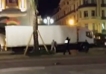 Мохамед Лауэеж Булель, устроивший в четверг вечером на набережной в Ницце страшный терракт, сделал своим оружием грузовик Renault Premium Distribution