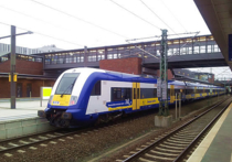 Кровавый инцидент произошел в Баварии в поезде, следовавшем из Вюрцбурга в Оксенфурт - мужчина с топором по невыясненным пока причинам напал на пассажиров поезда