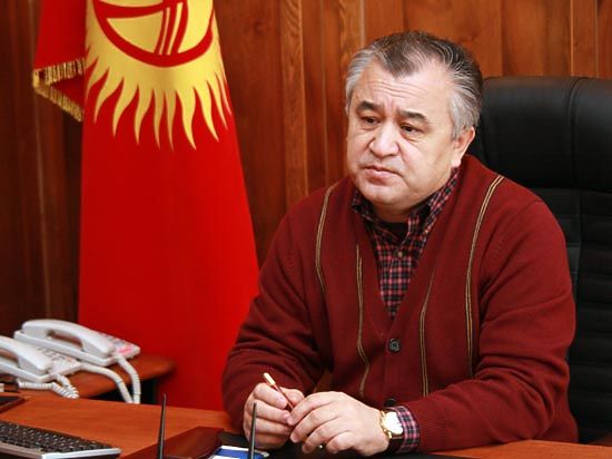 В Кыргызстане начат сбор подписей за лишение мандата депутата главы «Ата Мекена»