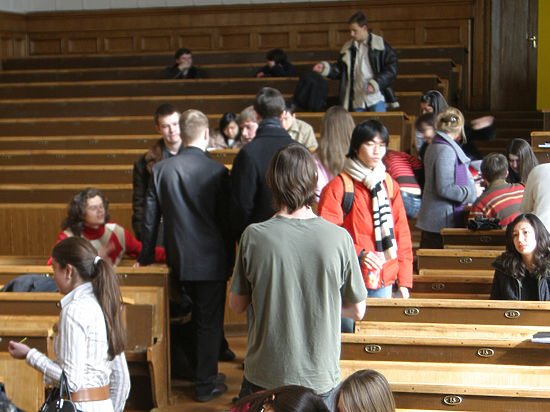 Ранее сообщалось, «резать» науку и образование будут из-за острой нехватки средств