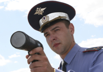 В нескольких регионах России инспекторам ГИБДД с 10 июля 2016 года запретили использовать ручные радары