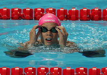 Российская пловчиха Юлия Ефимова с пониманием отнеслась к американским соперницам, которые не поздравили её с завоеванием серебряной медали на  Олимпийских играх в Рио-де-Жанейро, а также раскритиковали её победный жест после полуфинального заплыва