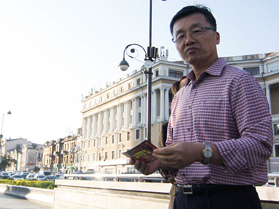 Китайские гиды выживают приморских с туристического рынка Владивостока 